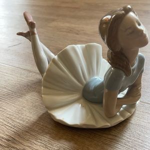 RETIRED: 1993
HEATHER LLADRÓ
ITEM #01001359